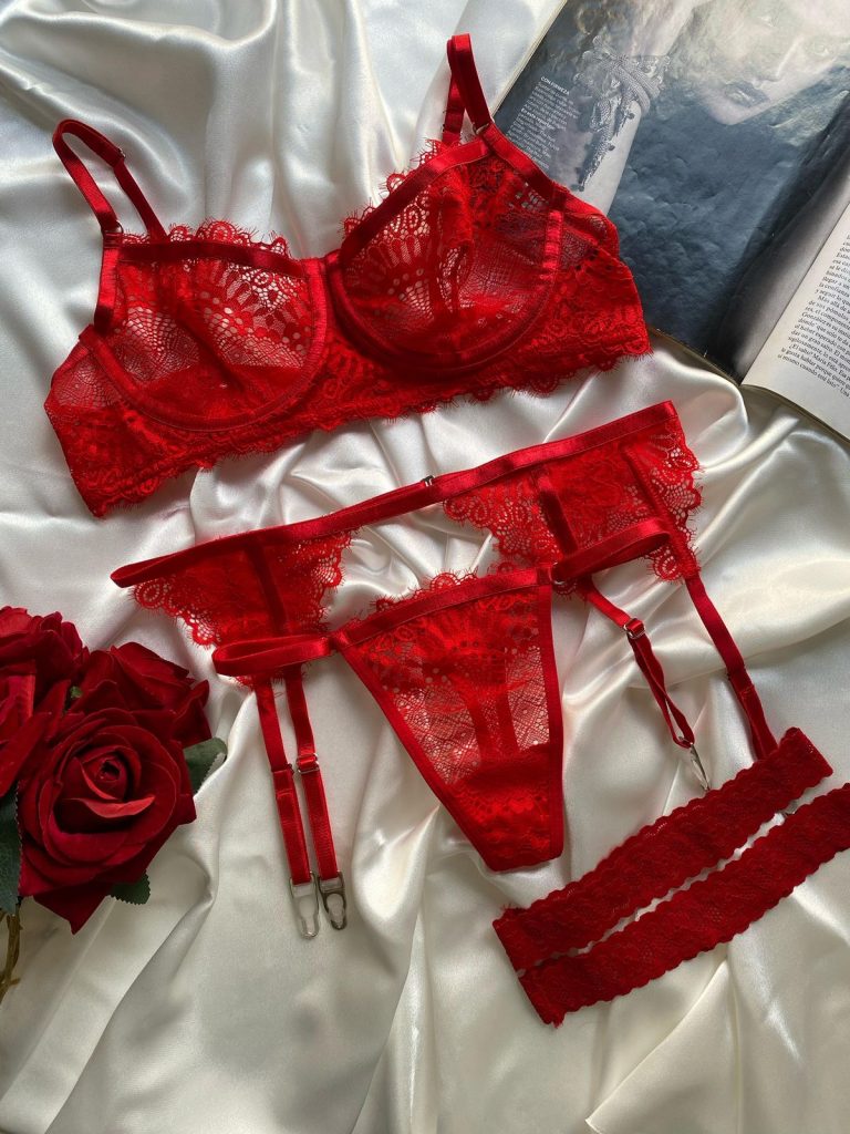 conjuntos lenceria color rojo